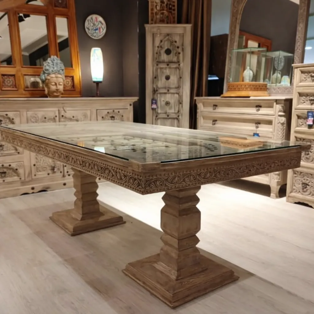 Oymalı masif ahşap yemek masası cam üstlü klasik tarz özel üretim